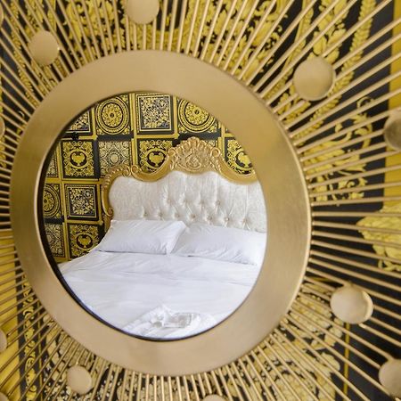 Deluxe 2 Bed Versace Bungalow Hot Tub, Sky Tv, Cinema Screen Saffron Walden Exteriér fotografie